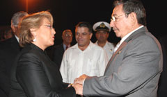 Despidio Raul Castro a la presidenta Michelle Bachelet